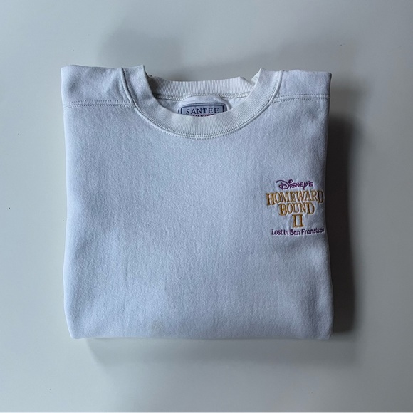 Large Disney White Crewneck *CUTE* *COMFORTABLE* - Picture 3 of 3